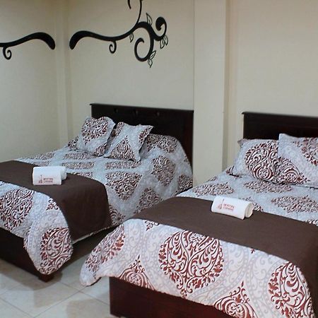 Hostal Colonial Banos Екстер'єр фото